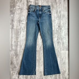 MOTHER Weekender Denim in Walking On Coals size 24